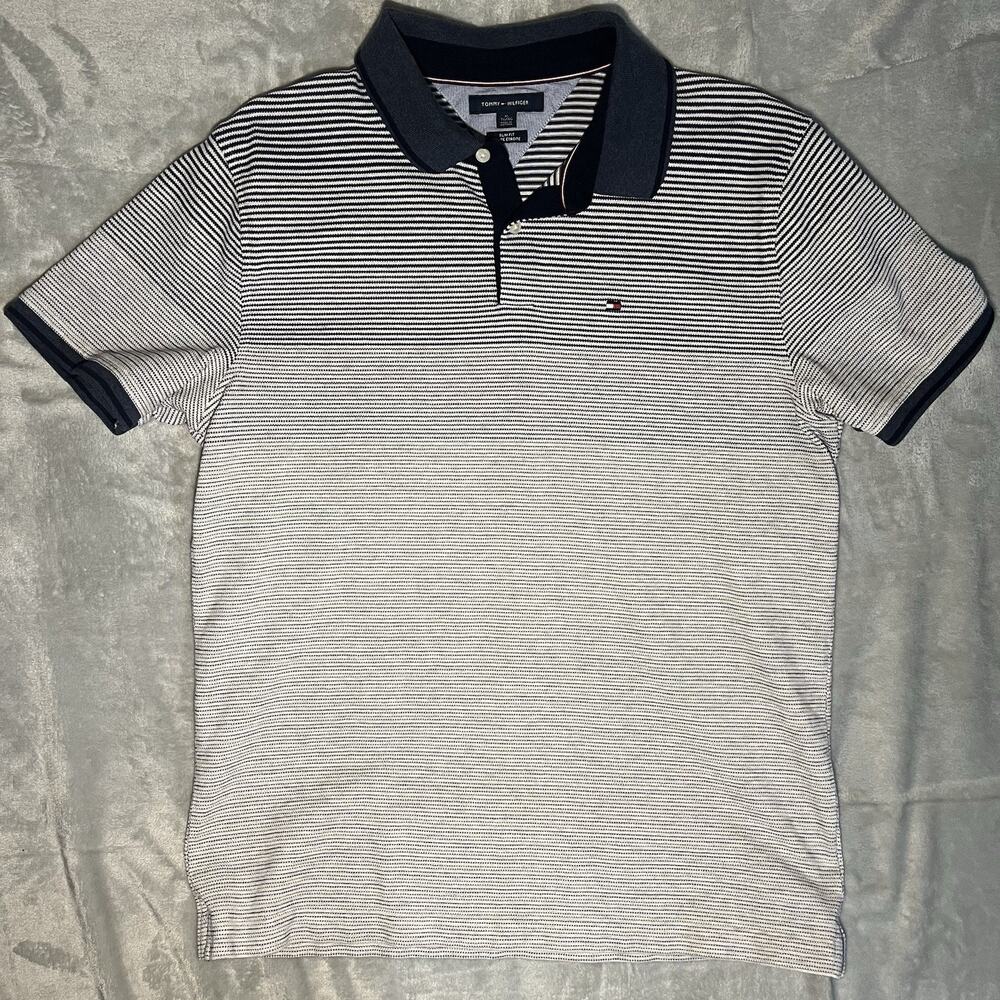 Tommy Hilfiger Men’s XL Short Sleeve Navy & White Striped Shirt Blue Collar